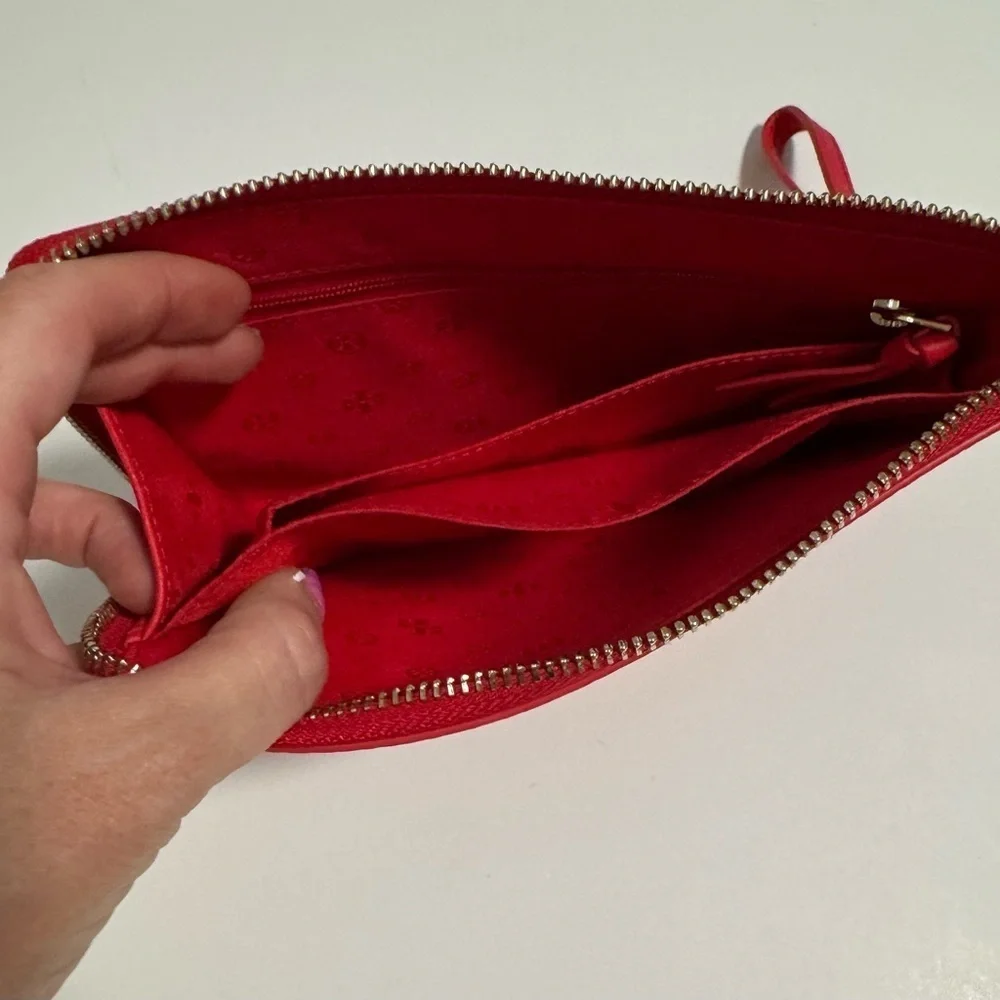 Tory Burch Women's deep red  Large Pebbled zip around clutch/wallet